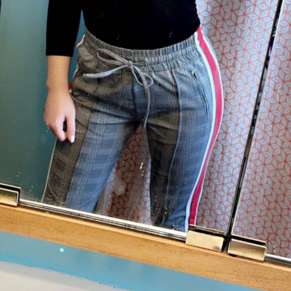 Houndstooth Ankle Pants - Picture 2 of 12